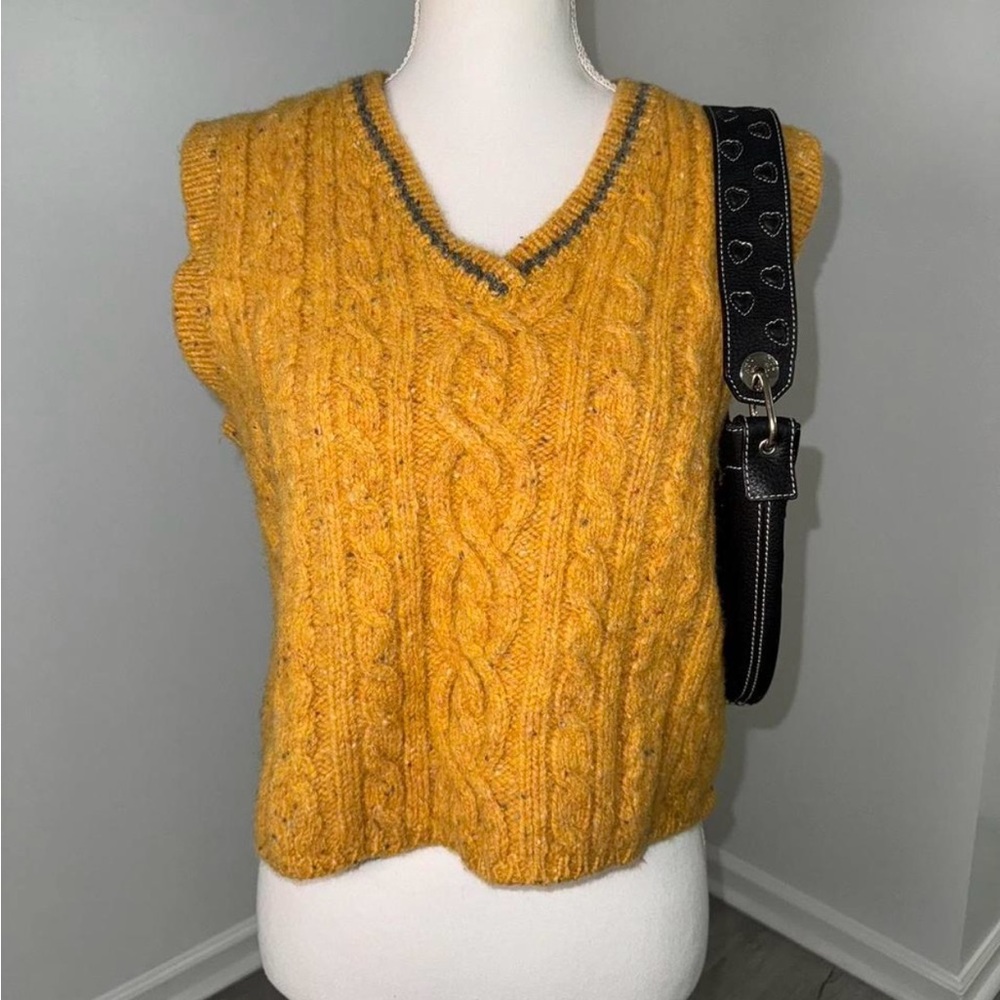 Vintage Abercrombie & Fitch‎ Reliable Outdoor Goods Cropped 100% Wool Vest Large